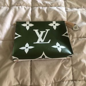 Louis Vuitton Clutch